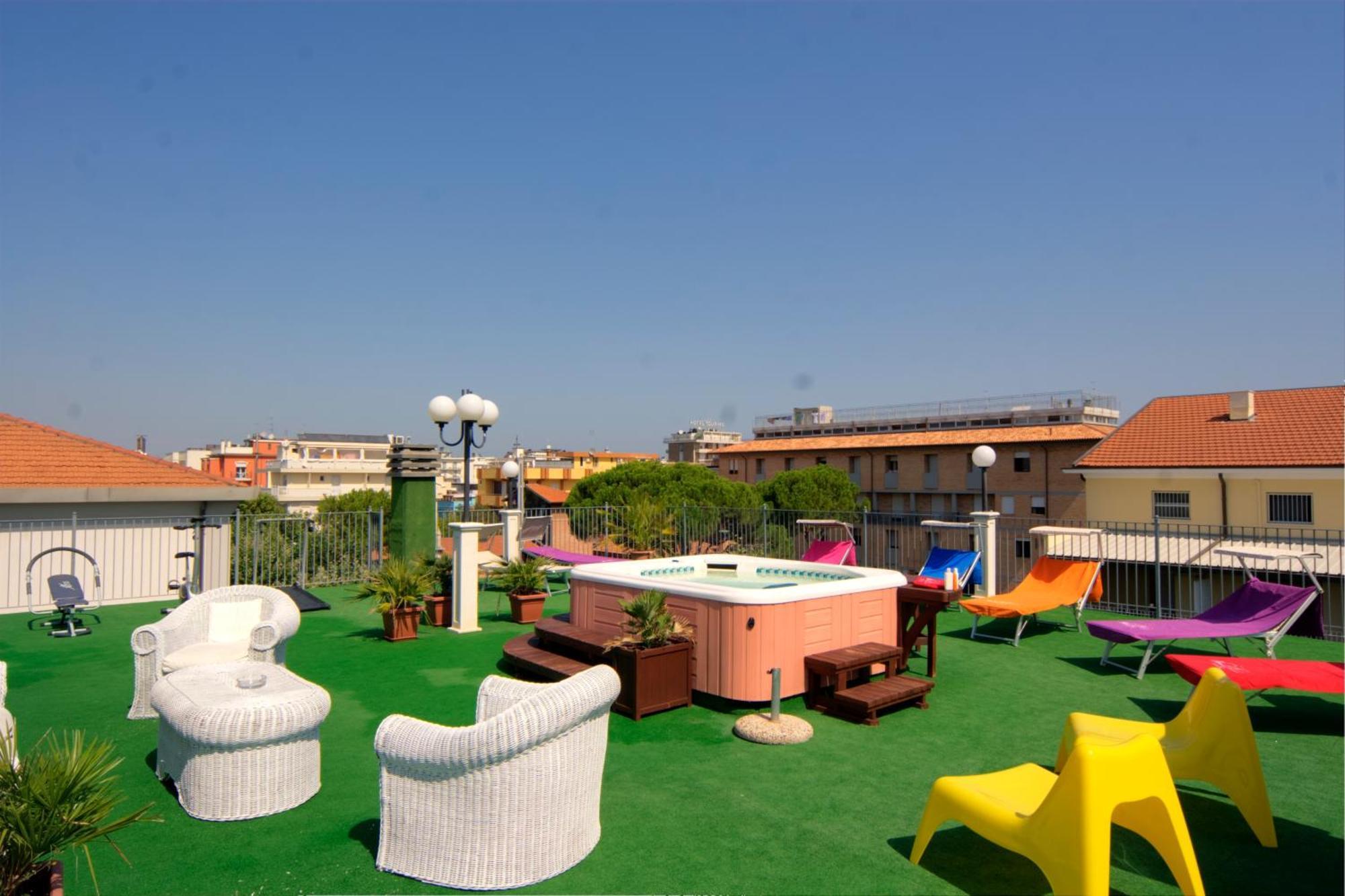 Residence Divina Rimini Exterior foto
