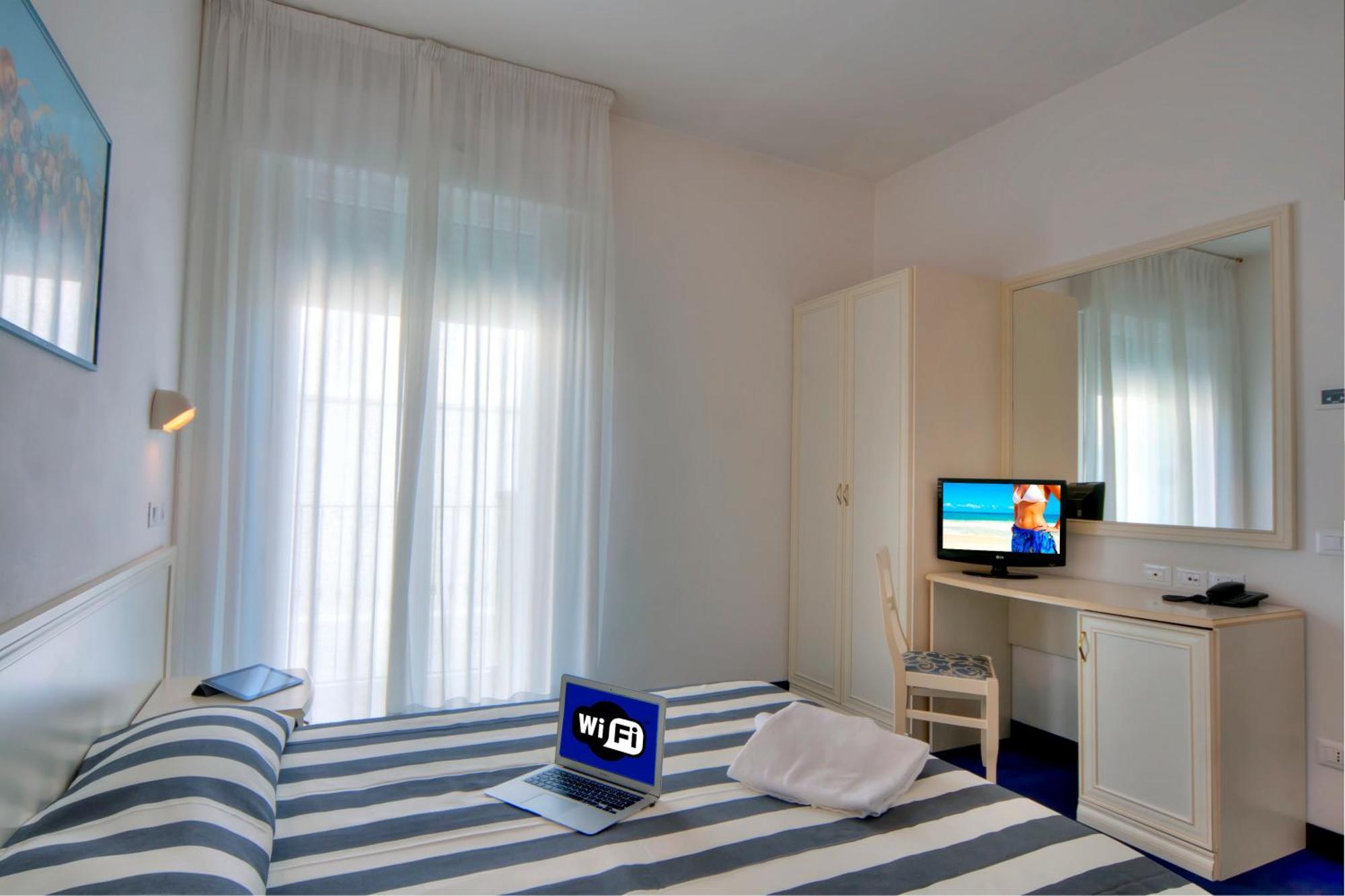 Residence Divina Rimini Exterior foto