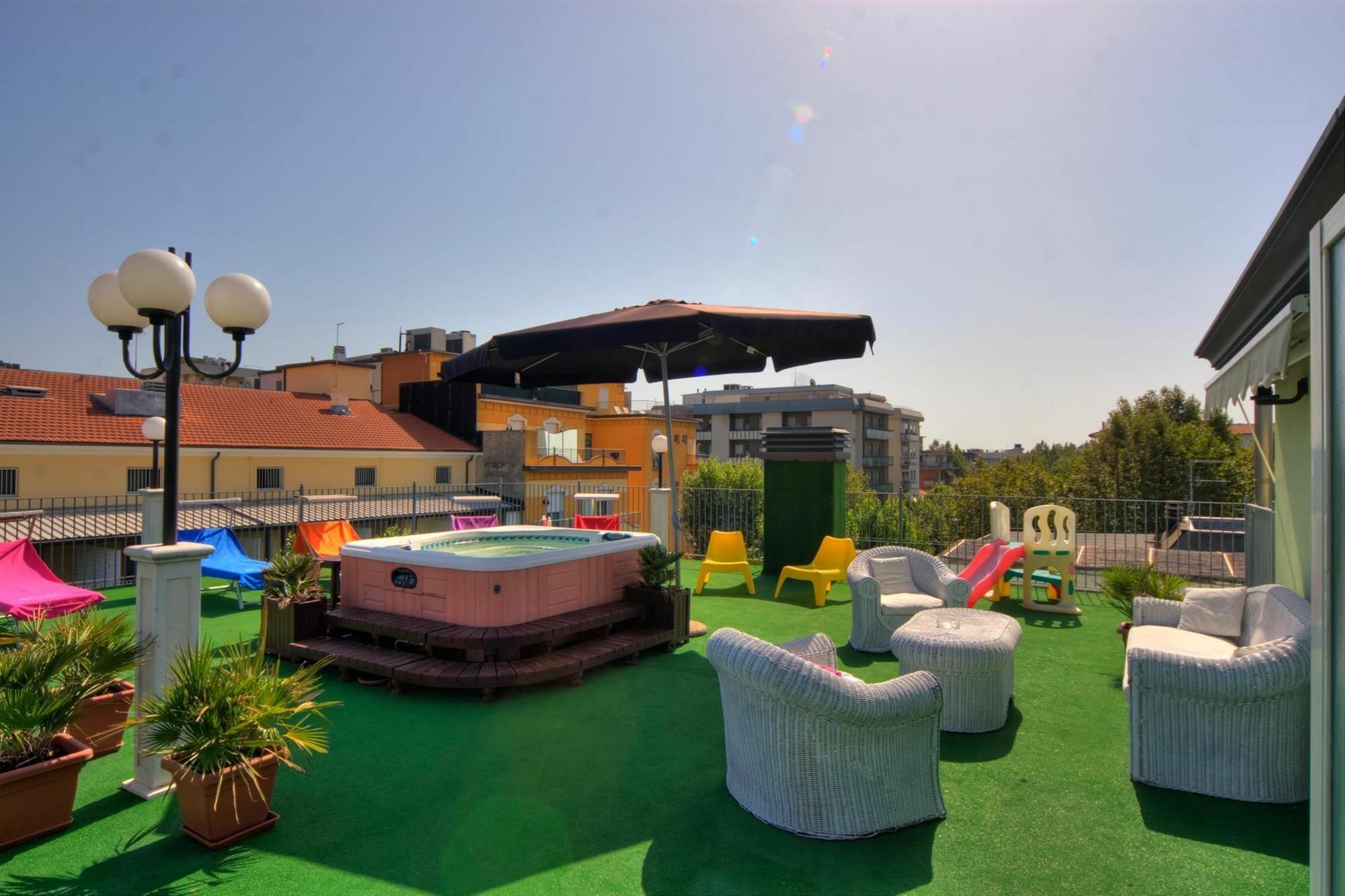 Residence Divina Rimini Exterior foto